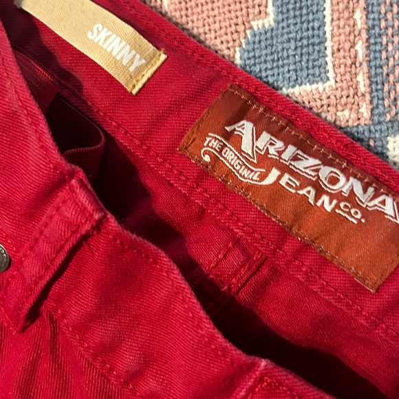 red arizona jeans - Picture 2 of 3